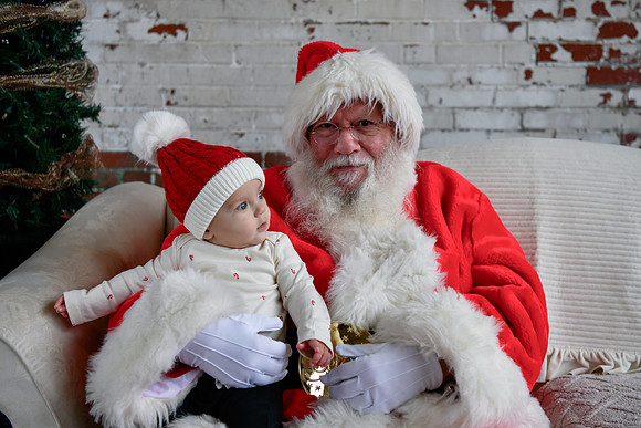 Graham meets Santa 089