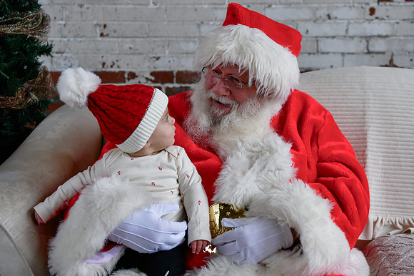Graham meets Santa 098