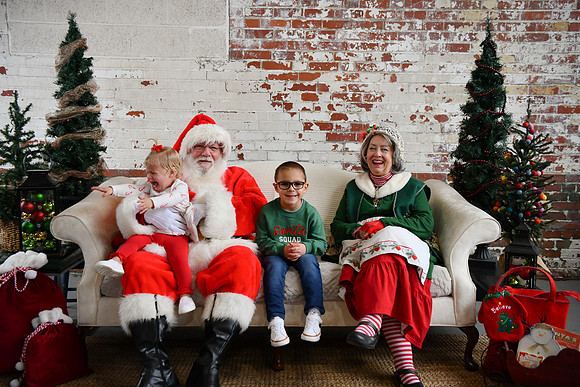 2025 Pawloski Santa 02