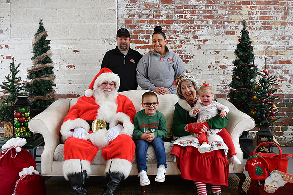 2025 Pawloski Santa 07