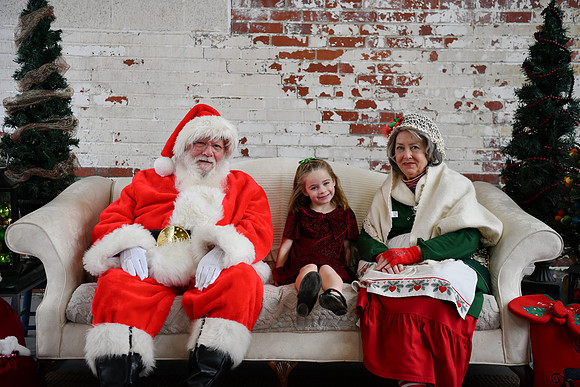 2025 Tracey Santa 03
