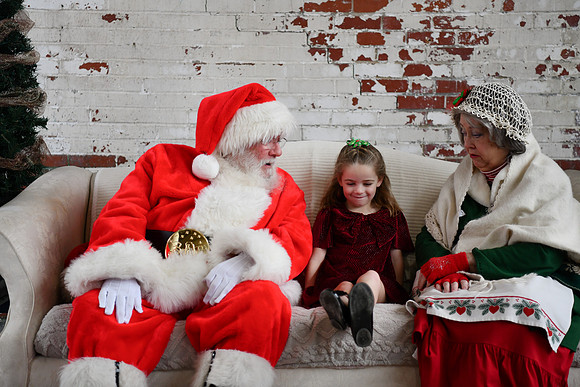 2025 Tracey Santa 07