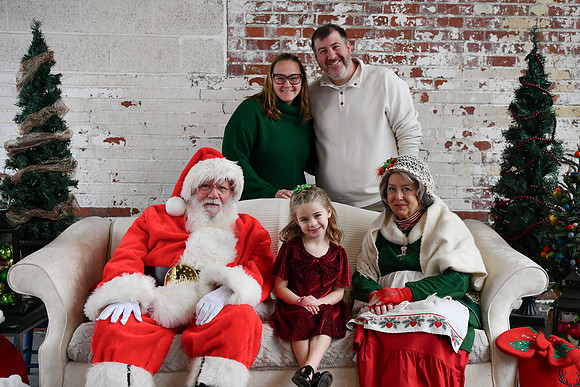 2025 Tracey Santa 14