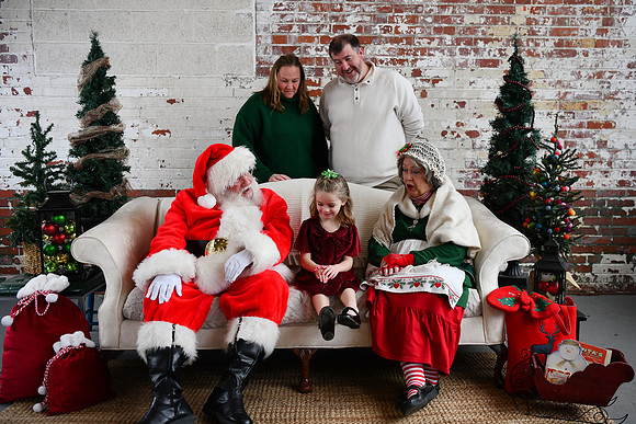 2025 Tracey Santa 18