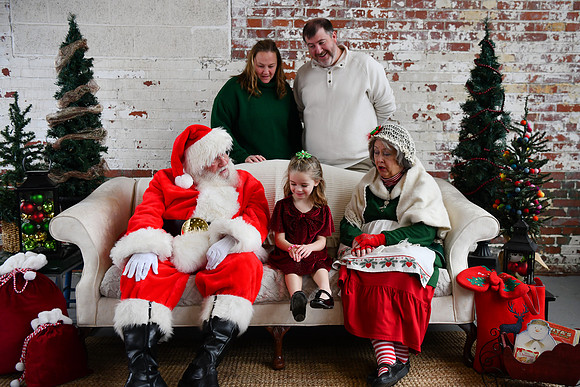 2025 Tracey Santa 19