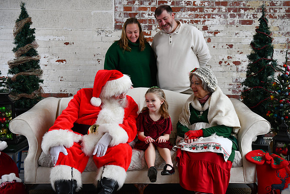 2025 Tracey Santa 22
