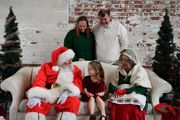 2025 Tracey Santa 27