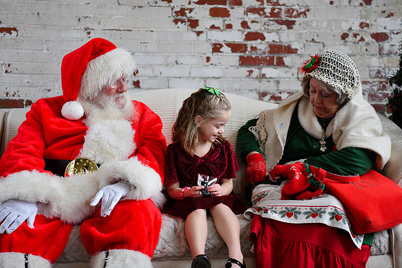 2025 Tracey Santa 30