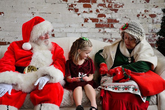 2025 Tracey Santa 28