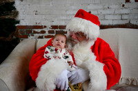 2025 Danielle Family Santa 03