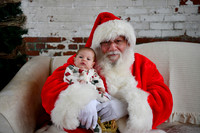 2025 Danielle Family Santa 02
