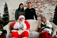 2025 Danielle Family Santa 07