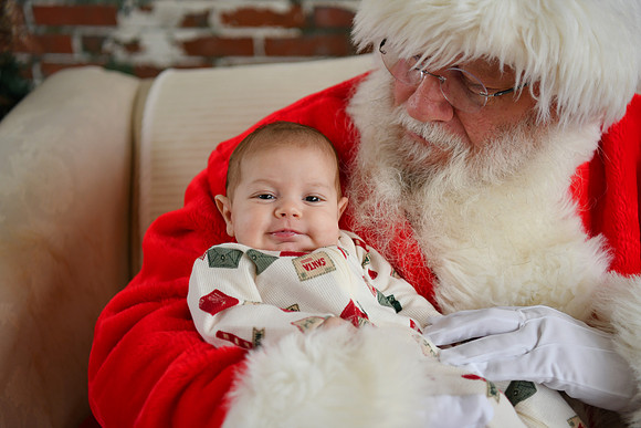 2025 Danielle Family Santa 10