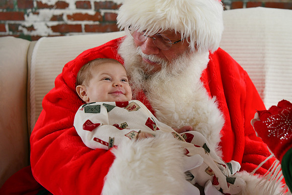 2025 Danielle Family Santa 15