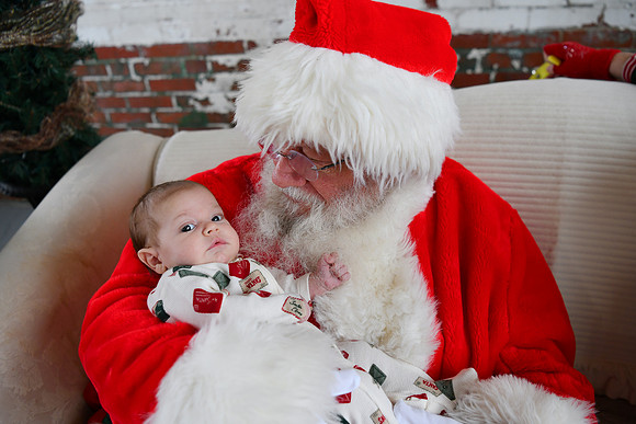 2025 Danielle Family Santa 20