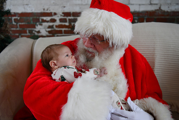 2025 Danielle Family Santa 24
