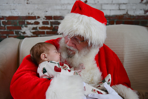 2025 Danielle Family Santa 25