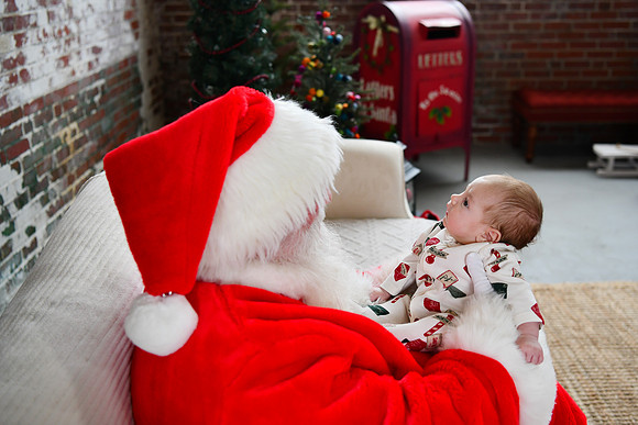 2025 Danielle Family Santa 36