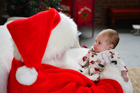 2025 Danielle Family Santa 39