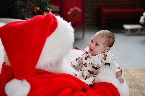 2025 Danielle Family Santa 43