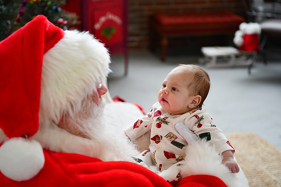 2025 Danielle Family Santa 44
