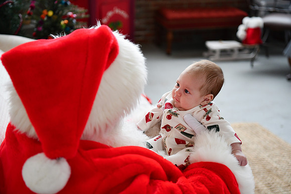 2025 Danielle Family Santa 45