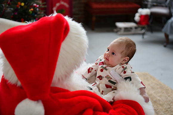 2025 Danielle Family Santa 52