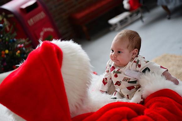 2025 Danielle Family Santa 54