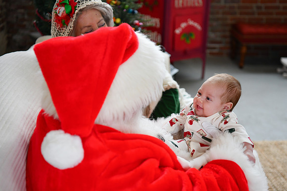 2025 Danielle Family Santa 67