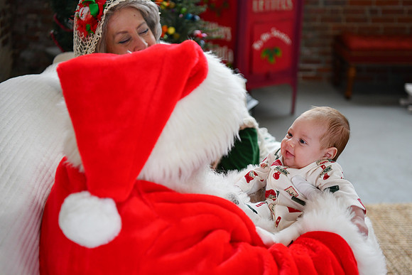 2025 Danielle Family Santa 68