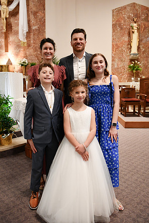 Isabel [First Communion] 050