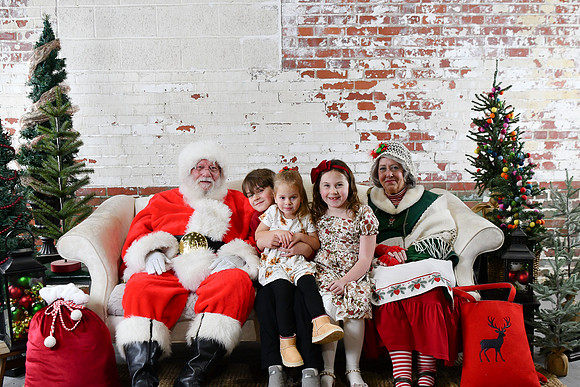 2025 Bradley Santa 01