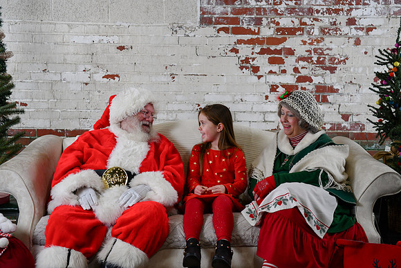 2025 Amelia Santa 30