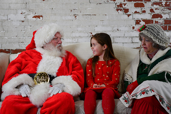 2025 Amelia Santa 38