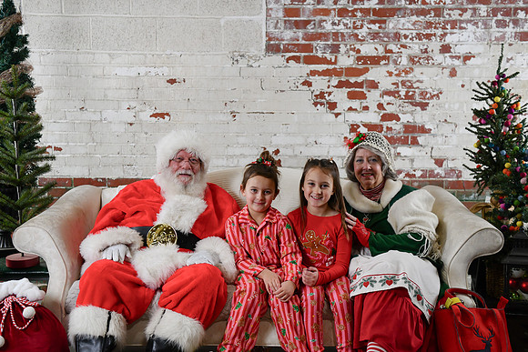 2025 Burns Santa 33
