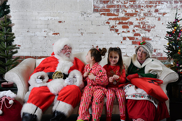 2025 Burns Santa 40