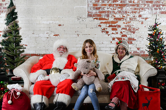 2025 Fullerton Santa 08