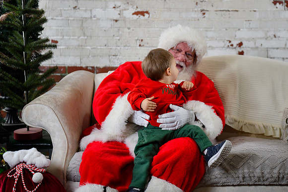 2025 Hart Santa 02