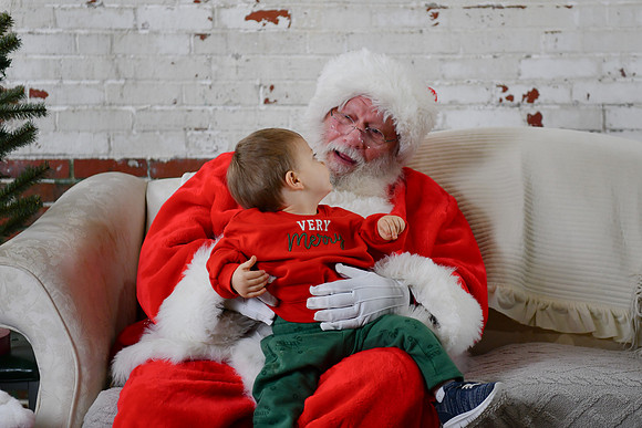 2025 Hart Santa 09