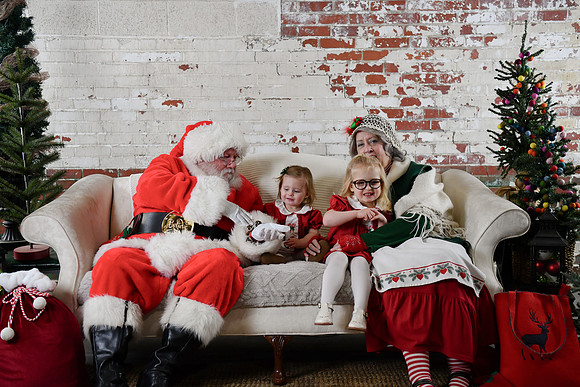 2025 Katelyn Santa 12