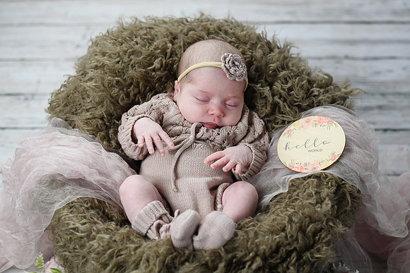 Libby Newborn 090