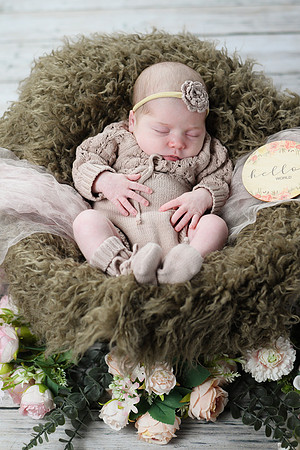 Libby Newborn 095