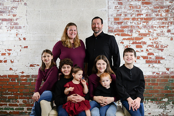 Sarah Family Pose 3 001