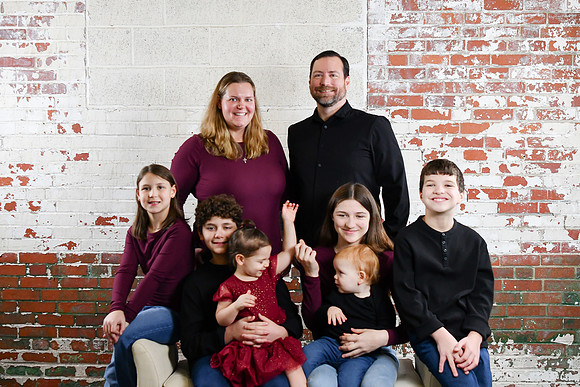Sarah Family Pose 3 010