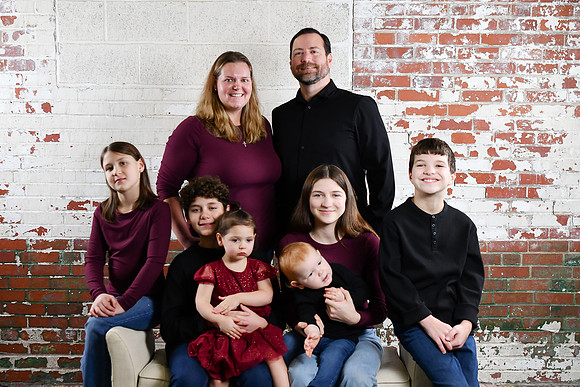 Sarah Family Pose 3 030