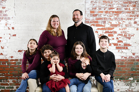 Sarah Family Pose 3 040