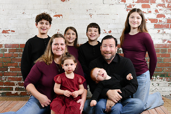 Sarah Family [pose2] 10