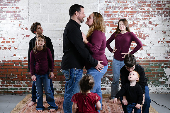 Sarah Family [kissing] 06