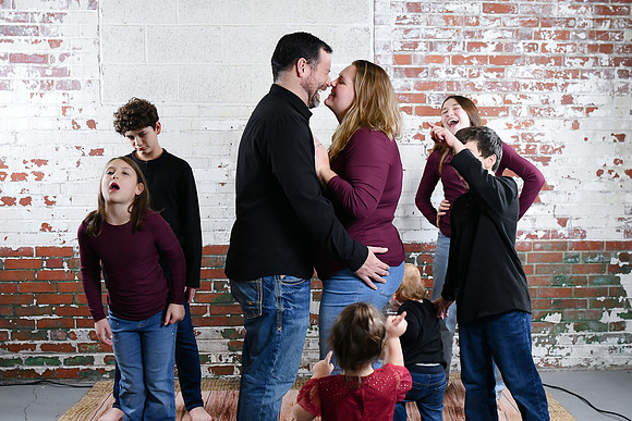 Sarah Family [kissing] 12