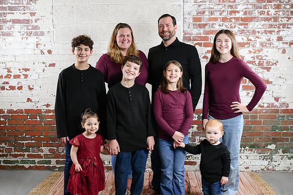 Sarah Family Pose 1 04